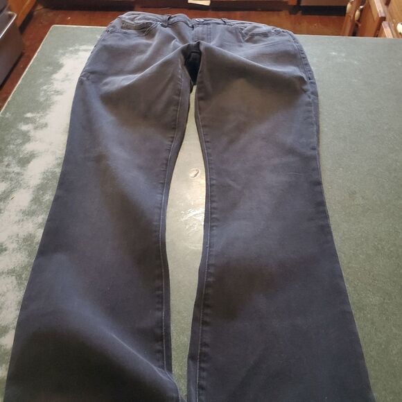 CAbi Curvy Slim Boot Jeans Denim Stretch Size 6 long Shadow Gray - Picture 3 of 5